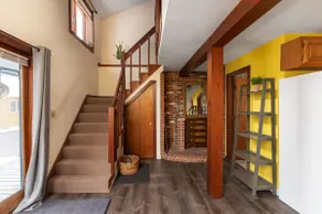 Cozy Loft Apartment in Downtown Conway, NH - Image 4