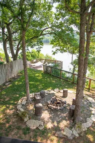 Sunrise Bluff Lakefront - in family-friendly area w/ great view of Grand Lake - Image 3