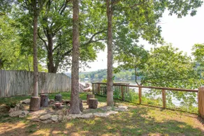 Sunrise Bluff Lakefront - in family-friendly area w/ great view of Grand Lake - Image 4