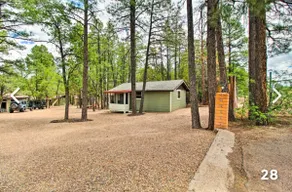 Cabin 1 - Studio King Sleeps 2 - Image 3
