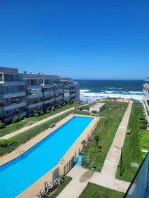 Apartment with a beautiful ocean view - Image 5
