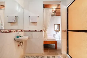 4 Bedroom - Nutabe Lodging - Image 4