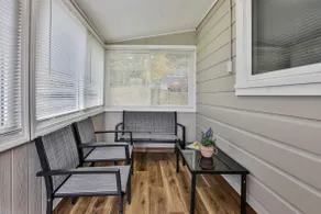 Beautiful & Cozy Cottage in Laconia - Image 4