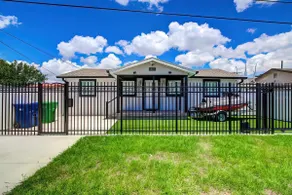 Modern Private luxury Home at TPA - Image 2