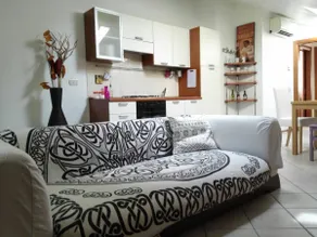 Charming Modern Two-Room Apartment 60 sqm - Image 2