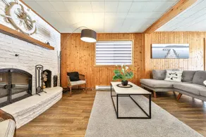 Waterfront cottage and trail - Image 5
