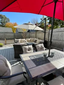 Cozy updated colonial, 5 minute walk to town! - Image 2