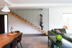 Spacious Modern House with Private Pool & Garden – Perfect for 12 Guests - Image 2
