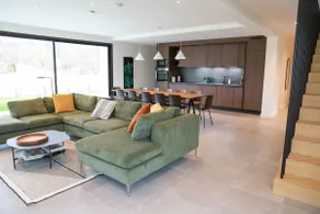 Spacious Modern House with Private Pool & Garden – Perfect for 12 Guests - Image 3
