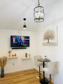 Mid-Century Cozy Bungalow - Image 3