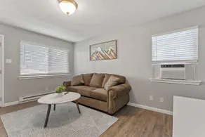 Peaceful & Central 1BR hideaway - Image 5