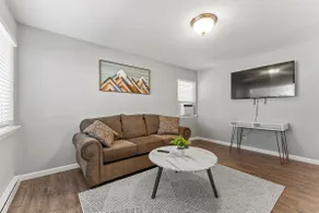 Peaceful & Central 1BR hideaway - Image 3