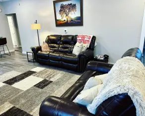 Cozy Coyote Den - Image 5