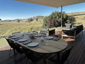 The Horned Cow: Luxury acreage 10 min from Orange - Image 4
