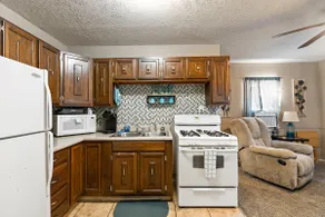 Plum Street Living ~ Upper Level - Image 4