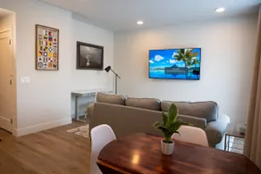 Walkable Retreat Near Beach and Downtown - Image 5