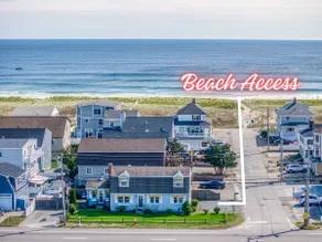 Sunshine House steps from Beach! - Image 2