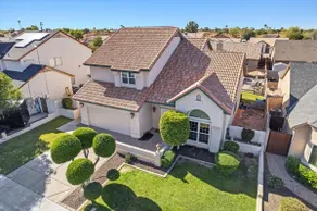 Best Location in Gilbert - Heated/cooled Pool, 4 Bedroom 'Plus'. TOP RATED! - Image 2