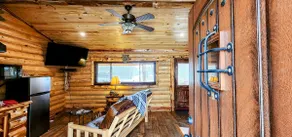 Music Mountain Retreat Cabin B - Image 5