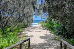 Stylish Beach Side Gem - pool, beach ZG7 - Image 5