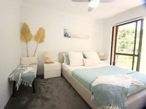 Water’s Edge Beach Apartment - Image 5