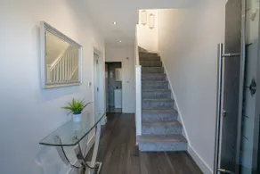 Newly Refurbished Modern 4 Bed Detached House ! - Image 4