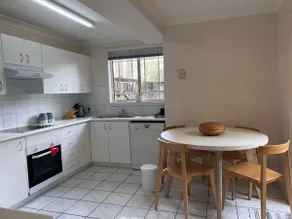 3 Br Townhouse near Gosford Hospital and CBD - Image 5