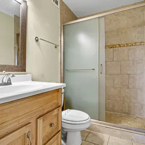 Walk to beach - Condo w/indoor pool and pickleball - Image 5