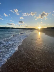 Beach Getaway - beautiful & bright 2-bed unit - Image 3