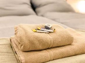 Qonroom for 2 | Netflix | Kitchen | Comfy Place - Image 5