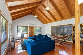 No 46 - Skenes Creek house - Image 4
