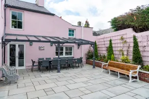 Luxurious with views of Menai Strait and Mountains - Image 3