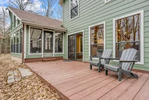 Lake House - Serene Waterfront Retreat - 5BDR 3BA - Image 2