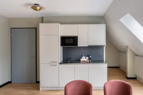 Numa | XL Duplex Studio w/ Kitchen & 2 Sofabeds - Image 2