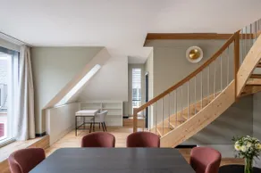 Numa | XL Duplex Studio w/ Kitchen & 2 Sofabeds - Image 4