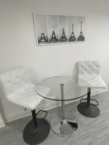 Brand new, modern apartment - Image 3