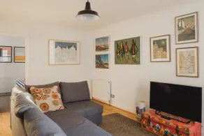 Fifies - Your Seaside Bolthole - Image 3
