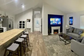 Cozy Luxury Cottage in Country with Fireplace & Hot Tub - Image 3