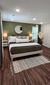 Mama's Bungalow - Image 4