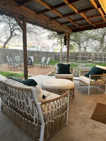 Cozy home w/outdoor area+firepit - Image 3