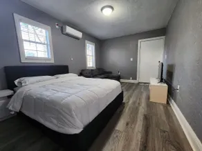 Rental 5 minutes from downtown - Image 3