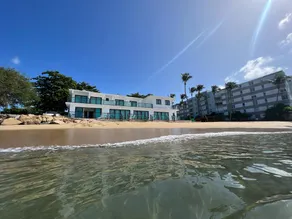 1 Corcega Beachfront Suites - Image 4