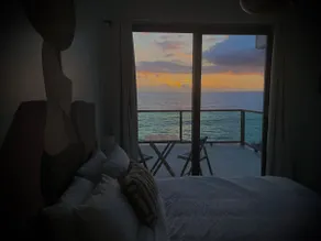 1 Corcega Beachfront Suites - Image 2