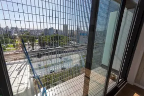 Modern high floor with city views - Image 5