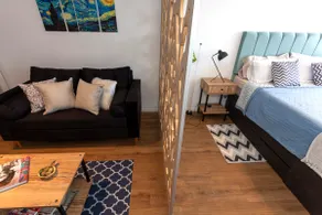 Modern high floor with city views - Image 3
