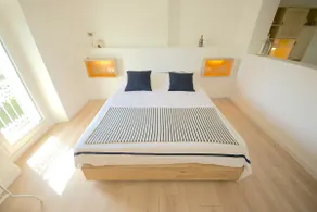 Cozy loft with parking - Image 4