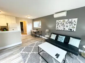 Private Yard No Stairs! 1 bed unit @ Mid Palo Alto - Image 2
