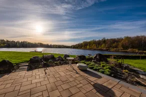Waterfront oasis in heart of Berkshires - Image 5