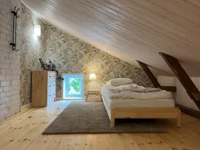 Secluded garden house - Image 5