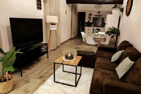 Cozy apartment in the heart of L'Isle-sur-la-Sorgues - Image 2